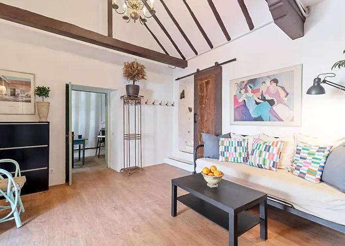 Home2book Rustic Haven In Casa de Férias