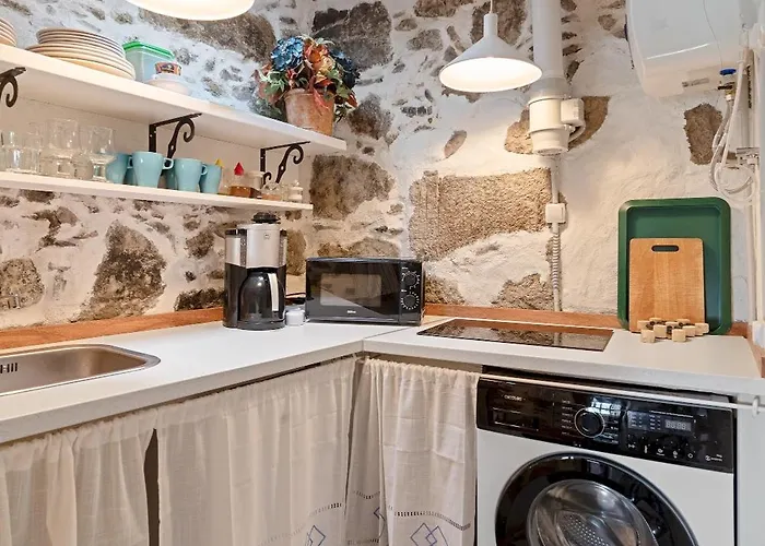 Home2book Rustic Haven In Casa de Férias